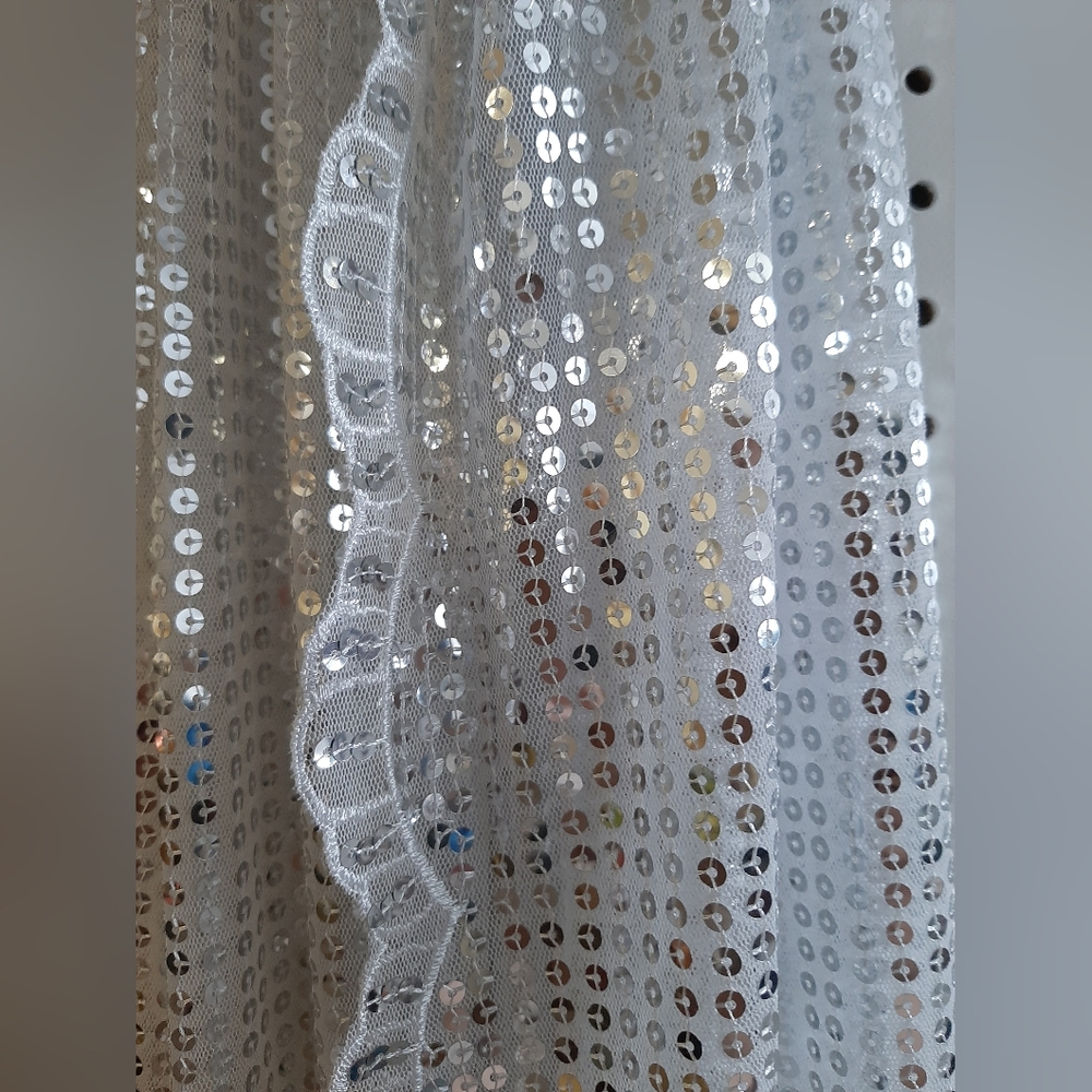 * Sparkly Scarf - Picture 3 of 3